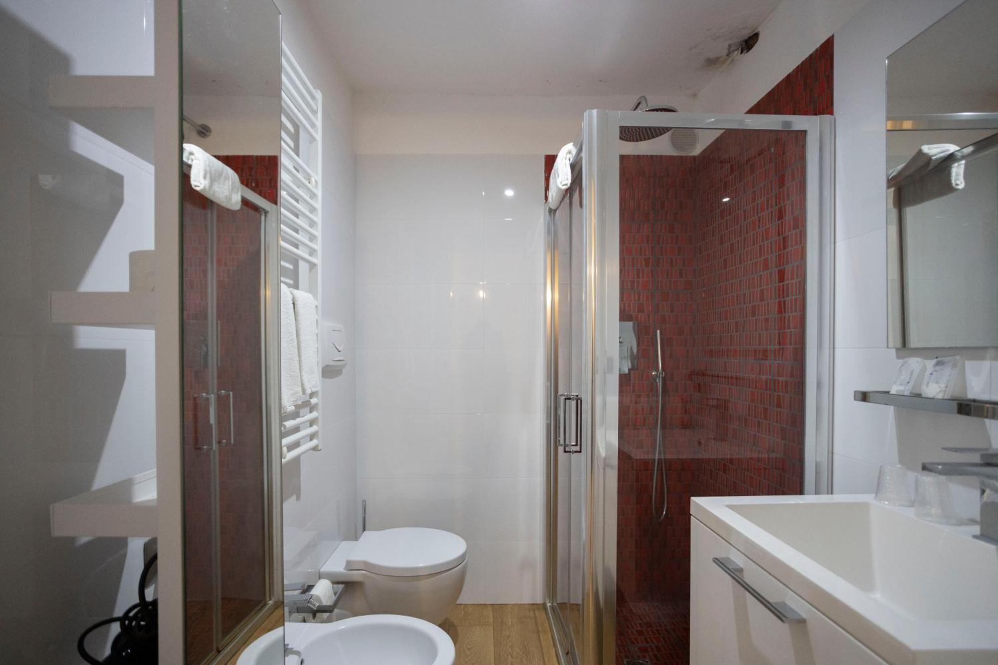 Ferienwohnung Qu4Ttro I Domo House Salerno Exterior foto