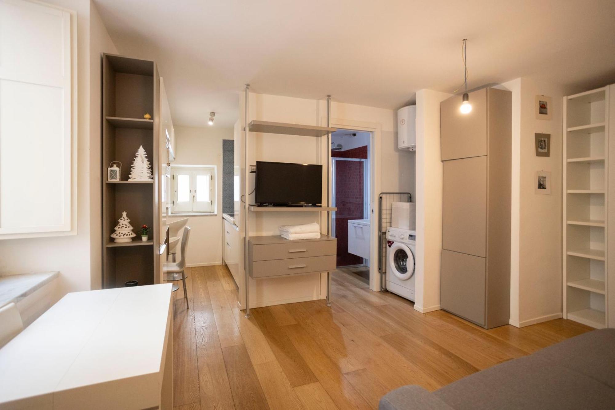 Ferienwohnung Qu4Ttro I Domo House Salerno Exterior foto